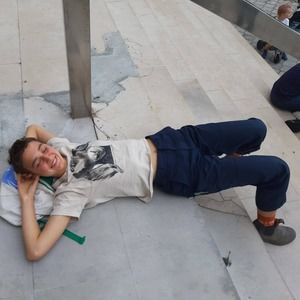 Meet your Posher, Leila